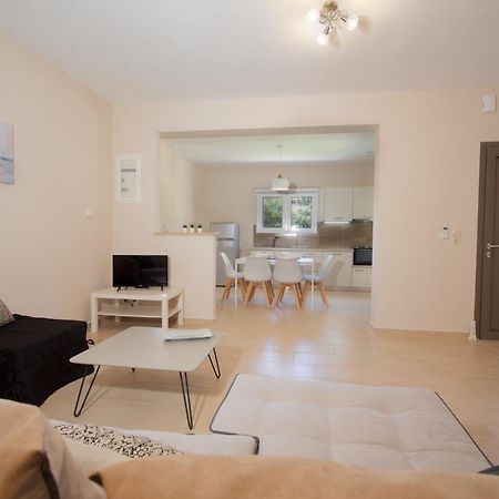 Jasmine Maisonette Razáta Buitenkant foto